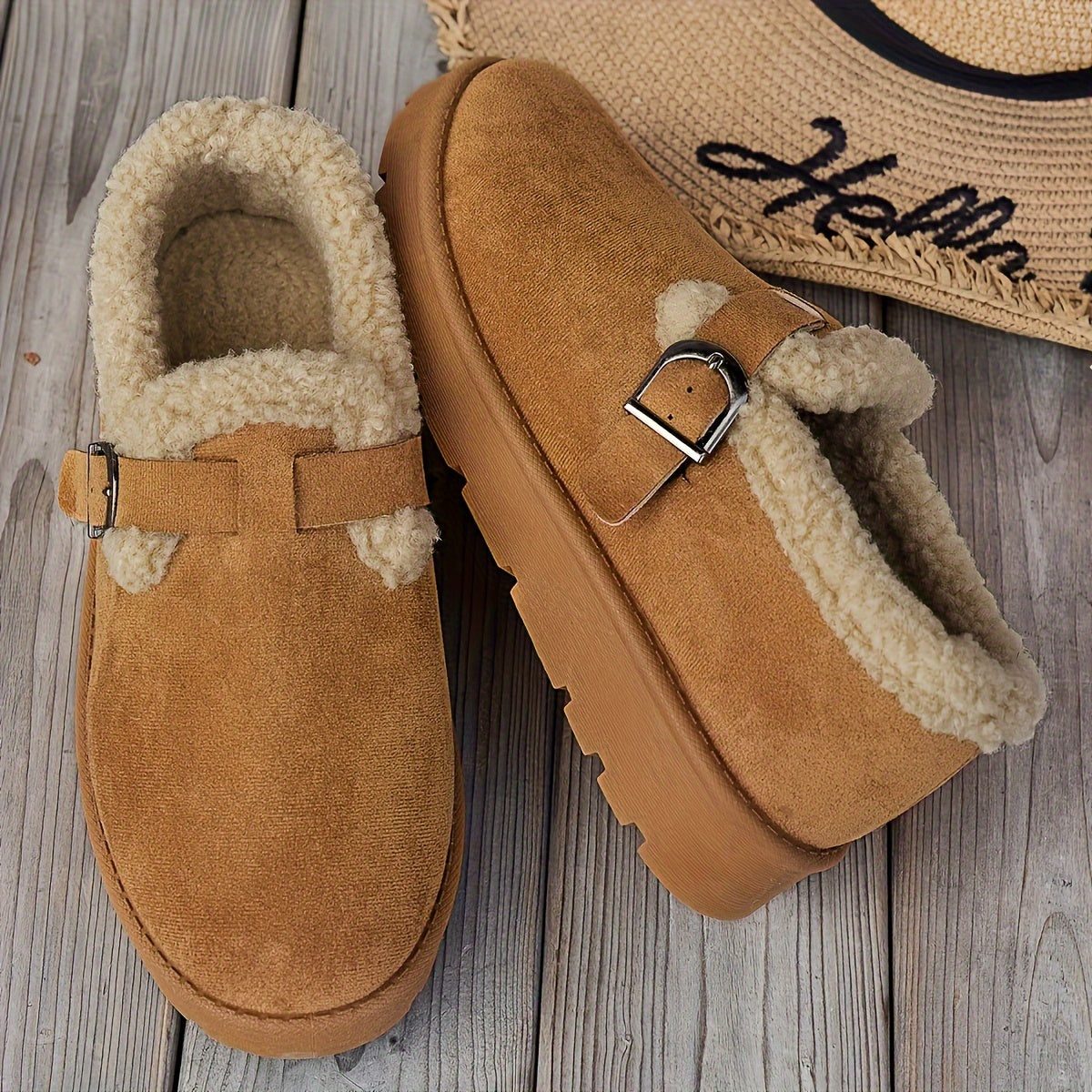 Evelyn | Cozy Stroll Clogs